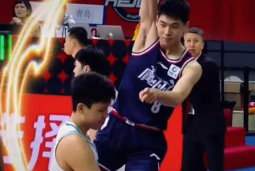 反映了俱乐